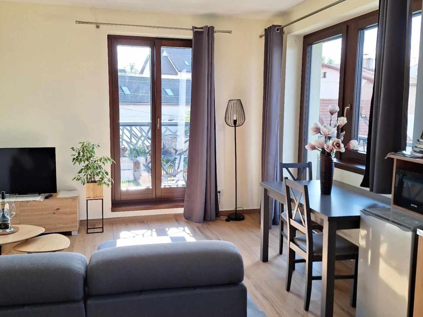Apartmány Zaky Vrbov Exterior foto
